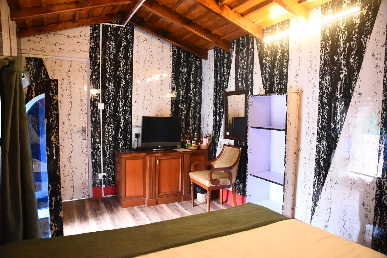Hotel Skylark Nainital Buitenkant foto