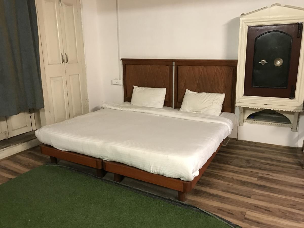 Hotel Skylark Nainital Kamer foto